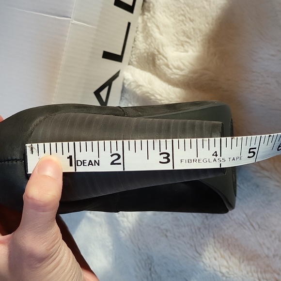 NWT! Black Leather High Heels with Fringe! Size 39! - Picture 4 of 13